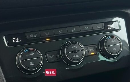 Volkswagen Tiguan II, 2020 год, 2 850 000 рублей, 15 фотография