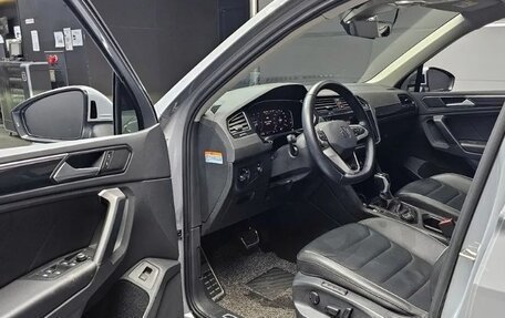 Volkswagen Tiguan II, 2023 год, 3 130 000 рублей, 8 фотография