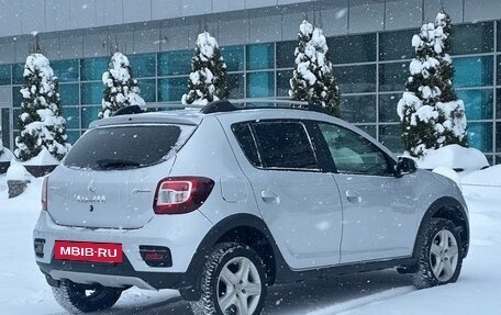 Renault Sandero II рестайлинг, 2016 год, 880 000 рублей, 6 фотография