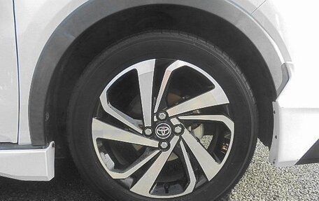 Toyota Raize I, 2022 год, 1 354 000 рублей, 9 фотография