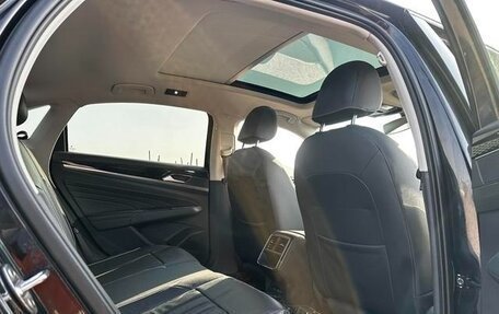 Volkswagen Passat B8 рестайлинг, 2021 год, 2 000 000 рублей, 12 фотография