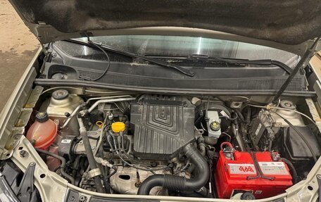 Renault Logan II, 2018 год, 695 000 рублей, 8 фотография