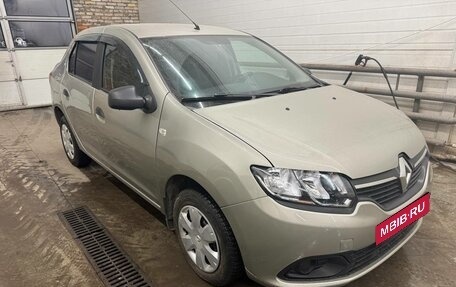 Renault Logan II, 2018 год, 695 000 рублей, 2 фотография