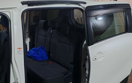 Toyota Sienta II, 2019 год, 1 700 000 рублей, 5 фотография