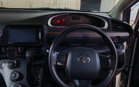 Toyota Sienta II, 2019 год, 1 700 000 рублей, 17 фотография
