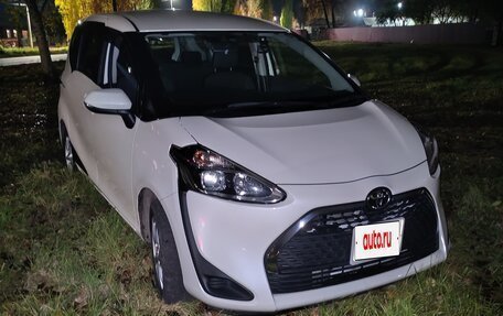 Toyota Sienta II, 2019 год, 1 700 000 рублей, 19 фотография