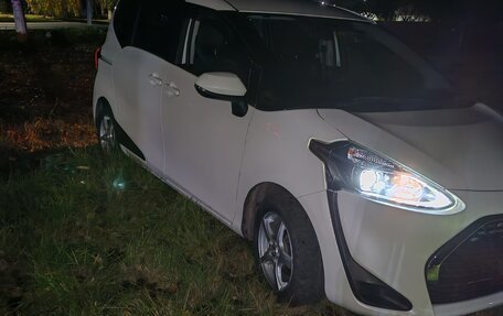 Toyota Sienta II, 2019 год, 1 700 000 рублей, 16 фотография