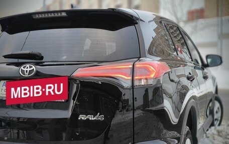 Toyota RAV4, 2018 год, 2 145 600 рублей, 9 фотография