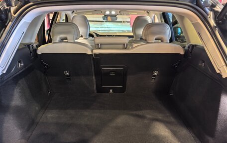 Volvo XC60 II, 2022 год, 5 600 000 рублей, 10 фотография