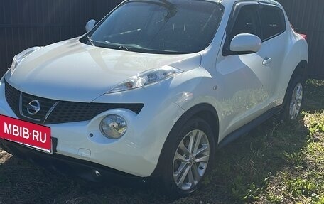 Nissan Juke II, 2013 год, 900 000 рублей, 3 фотография