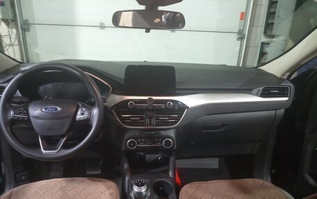 Ford Escape, 2019 год, 1 800 000 рублей, 10 фотография