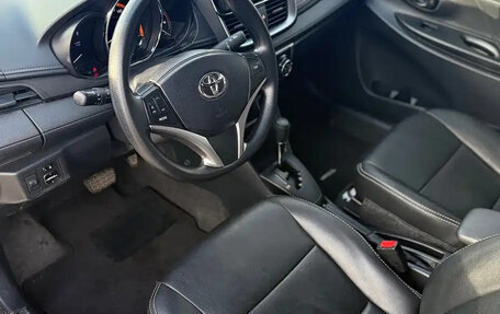 Toyota Yaris XP150 рестайлинг, 2022 год, 1 150 998 рублей, 11 фотография