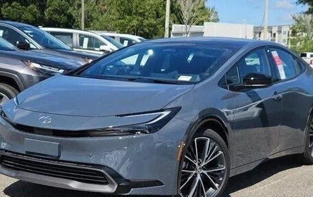 Toyota Prius IV XW50, 2025 год, 4 458 000 рублей, 2 фотография