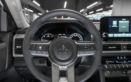 Mitsubishi L200, 2025 год, 5 450 000 рублей, 10 фотография