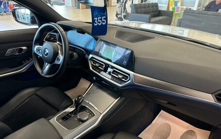 BMW 3 серия, 2021 год, 4 899 900 рублей, 13 фотография