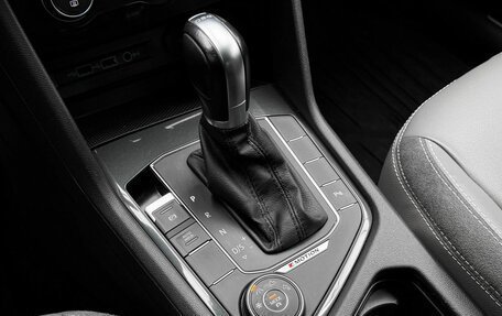 Volkswagen Tiguan II, 2019 год, 2 699 000 рублей, 15 фотография