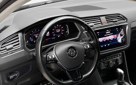 Volkswagen Tiguan II, 2019 год, 2 699 000 рублей, 10 фотография