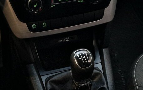 Skoda Yeti I рестайлинг, 2016 год, 1 200 000 рублей, 23 фотография