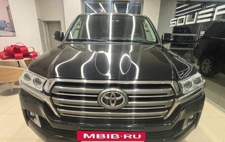 Toyota Land Cruiser 200, 2015 год, 5 600 000 рублей, 2 фотография