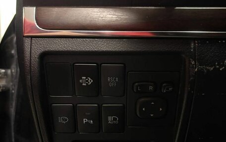 Toyota Land Cruiser 200, 2015 год, 5 600 000 рублей, 18 фотография