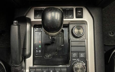 Toyota Land Cruiser 200, 2015 год, 5 600 000 рублей, 19 фотография