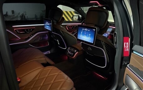 Mercedes-Benz Maybach S-Класс, 2022 год, 21 000 000 рублей, 24 фотография