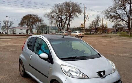 Peugeot 107 I рестайлинг, 2007 год, 490 000 рублей, 3 фотография