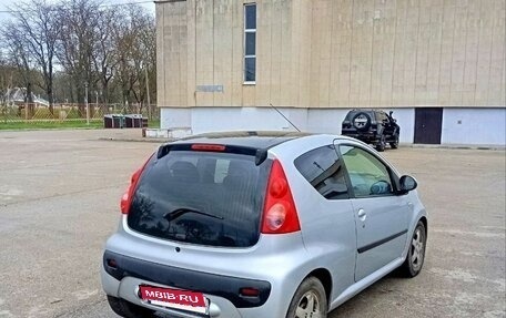 Peugeot 107 I рестайлинг, 2007 год, 490 000 рублей, 2 фотография