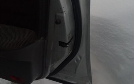 Nissan Teana, 2004 год, 500 000 рублей, 5 фотография