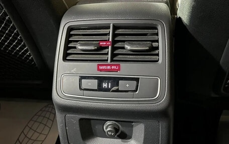 Audi A4, 2019 год, 2 500 000 рублей, 15 фотография