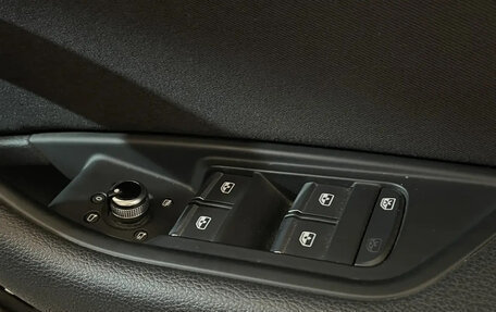 Audi A4, 2019 год, 2 500 000 рублей, 17 фотография