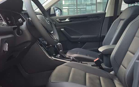 Volkswagen T-Roc I, 2022 год, 1 930 000 рублей, 11 фотография