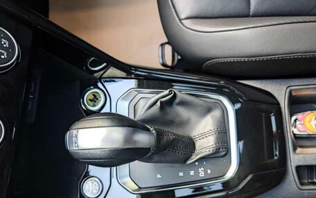 Volkswagen T-Roc I, 2022 год, 1 930 000 рублей, 15 фотография