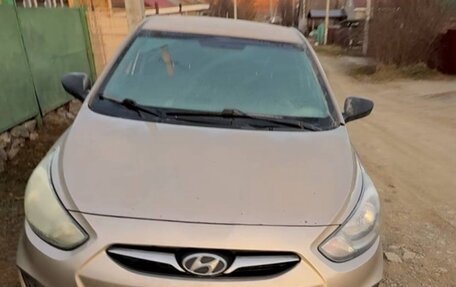 Hyundai Solaris II рестайлинг, 2013 год, 700 000 рублей, 7 фотография