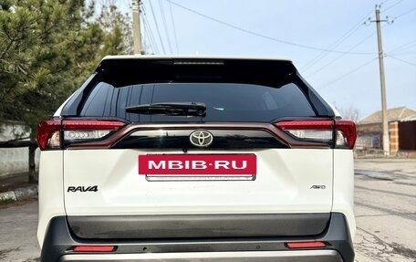 Toyota RAV4, 2020 год, 3 550 000 рублей, 6 фотография