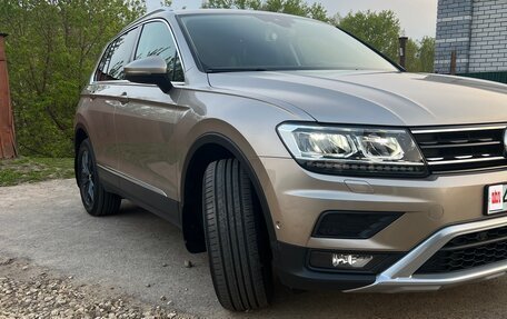 Volkswagen Tiguan II, 2018 год, 2 100 000 рублей, 2 фотография