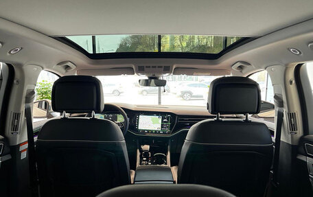 Volkswagen Touareg III, 2025 год, 14 500 000 рублей, 6 фотография