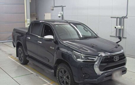 Toyota Hilux VIII, 2020 год, 3 950 000 рублей, 8 фотография