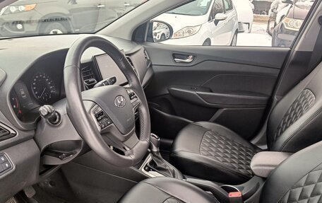 Hyundai Solaris II рестайлинг, 2022 год, 1 895 000 рублей, 5 фотография