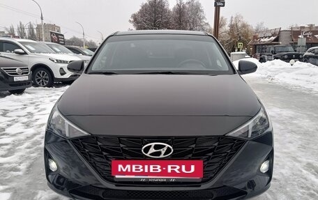 Hyundai Solaris II рестайлинг, 2022 год, 1 895 000 рублей, 2 фотография