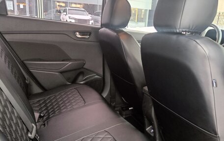 Hyundai Solaris II рестайлинг, 2022 год, 1 895 000 рублей, 10 фотография