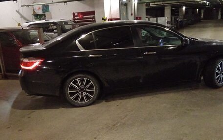 Honda Accord IX рестайлинг, 2013 год, 1 650 000 рублей, 10 фотография