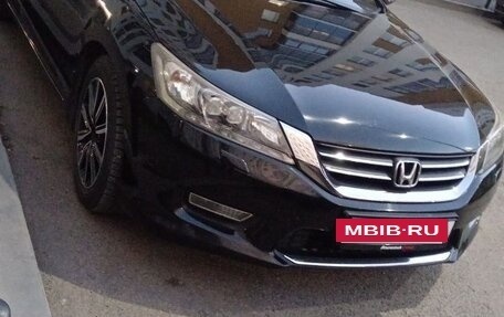 Honda Accord IX рестайлинг, 2013 год, 1 650 000 рублей, 8 фотография