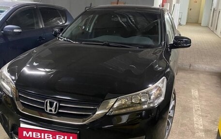 Honda Accord IX рестайлинг, 2013 год, 1 650 000 рублей, 14 фотография