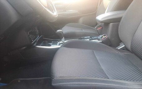 Mitsubishi Outlander III рестайлинг 3, 2018 год, 2 470 000 рублей, 11 фотография