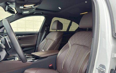 BMW 5 серия, 2022 год, 6 690 000 рублей, 13 фотография