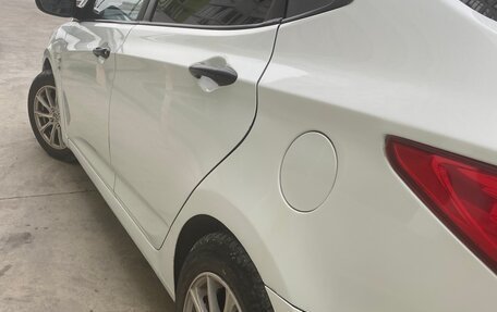 Hyundai Solaris II рестайлинг, 2012 год, 550 000 рублей, 1 фотография