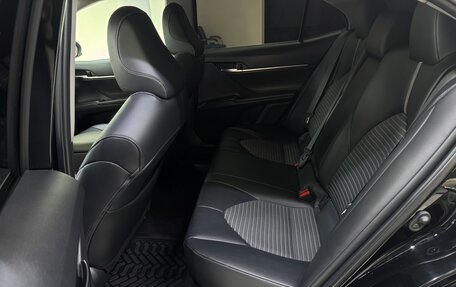 Toyota Camry, 2021 год, 2 650 000 рублей, 22 фотография