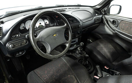 Chevrolet Niva I рестайлинг, 2006 год, 199 585 рублей, 11 фотография