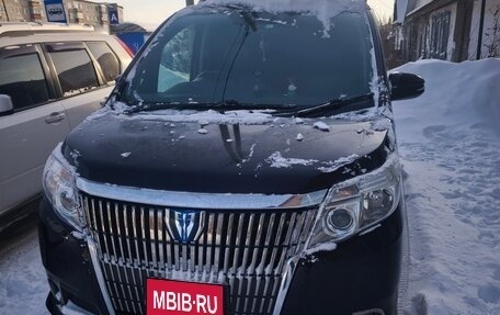 Toyota Esquire I, 2014 год, 2 000 000 рублей, 1 фотография